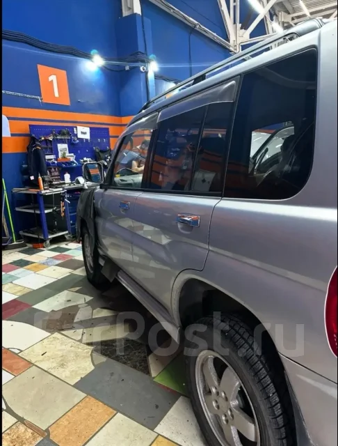 Mitsubishi Pajero iO. �������, 4wd, 2.0 (136��.�.), ������, 179 000����. �� ����
