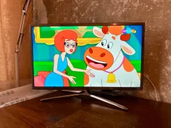 Samsung UE32H6200. LED ����