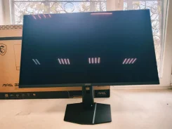 MSI. 32" ����