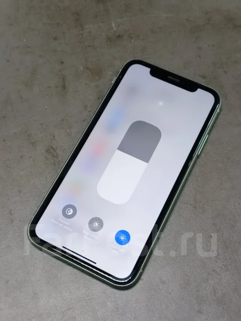 Apple iPhone 11. �/�, 128 ��, �������, 4G LTE, NFC, eSIM, ������������ ������� ����