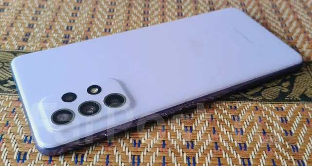 Samsung Galaxy A52. �/�, 256 ��, 3G, 4G LTE, Dual-SIM ����