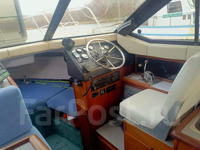 Bayliner. 1991 ���, ����� 7��., ��������� ������������, 220��.�., ������ ����