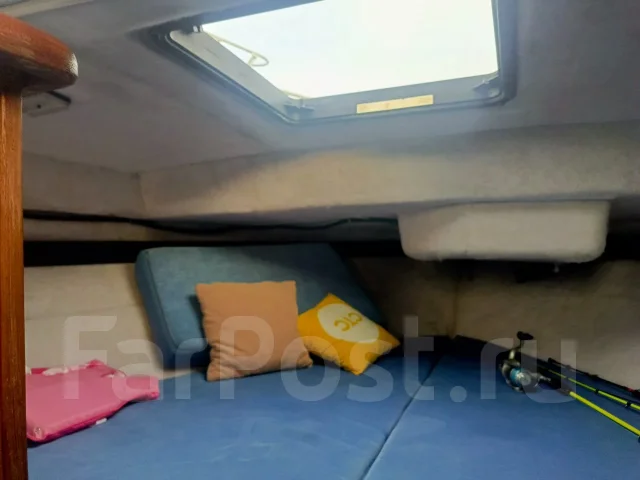 Bayliner. 1991 ���, ����� 7��., ��������� ������������, 220��.�., ������ ����