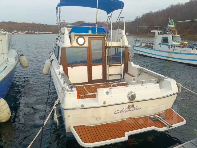 Bayliner. 1991 ���, ����� 7��., ��������� ������������, 220��.�., ������ ����