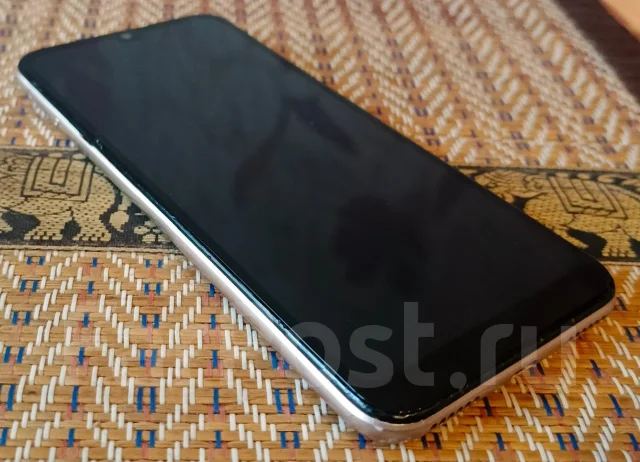 Honor 8A. �/�, 32 ��, �������, 3G, 4G LTE, Dual-SIM ����