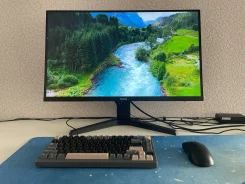 Hisense. 27", ���������� OLED ����
