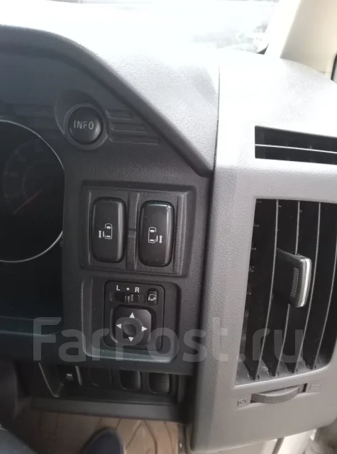 Mitsubishi Delica D:5. ��������, 4wd, 2.4 (170��.�.), ������, 245 000����. �� ����