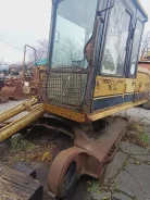 Caterpillar. E120B ����