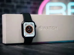 Apple Watch Series 8. GPS, IP67 ����