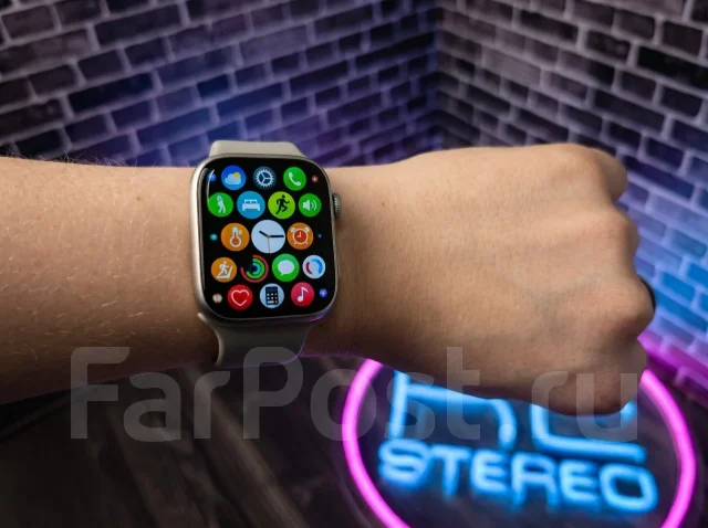 Apple Watch Series 8. GPS, IP67 ����
