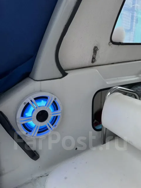 Nissan. ����� 6,7��., ��������� ���������, 200��.�., ������ ����