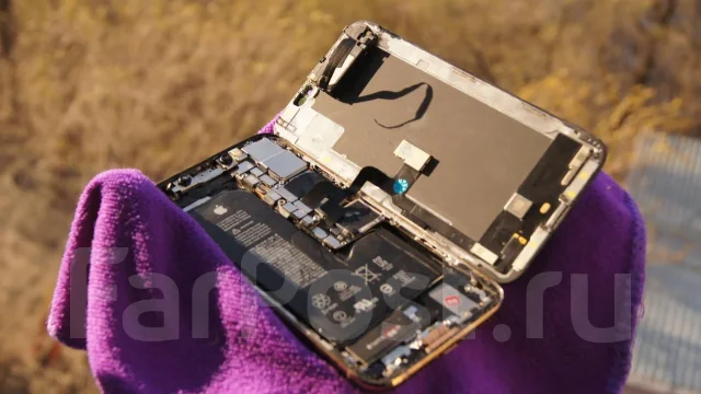Apple iPhone Xs. �/�, 64 ��, �������, 3G, 4G LTE, 5G, NFC, ������� �������, ������������ ������� ����