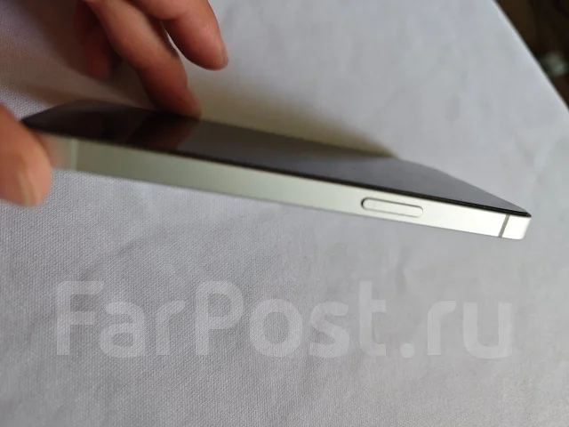 Apple iPhone 16e. �/�, 128 ��, �����, 3G, 4G LTE, ����������, ������� �������, ������������ ������� ����
