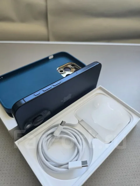 Apple iPhone 15 Pro. �/�, 256 ��, �����, 4G LTE ����