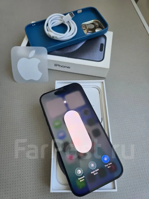 Apple iPhone 15 Pro. �/�, 256 ��, �����, 4G LTE ����