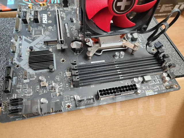 Intel Core i7-9700 ����