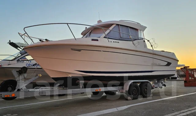 Beneteau Antares. 2010 ���, ����� 8��., ��������� ���������, 200��.�., ������ ����