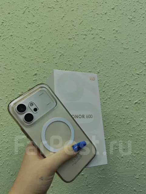 Honor 600. �/�, 256 ��, �������, 4G LTE, NFC, eSIM, ������� �������, ������������ ������� ����