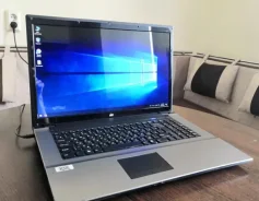 DNS. 17.3", 3,1����, ��� 8 ��, ���� 750���, WiFi: 1, Bluetooth: 1 ����